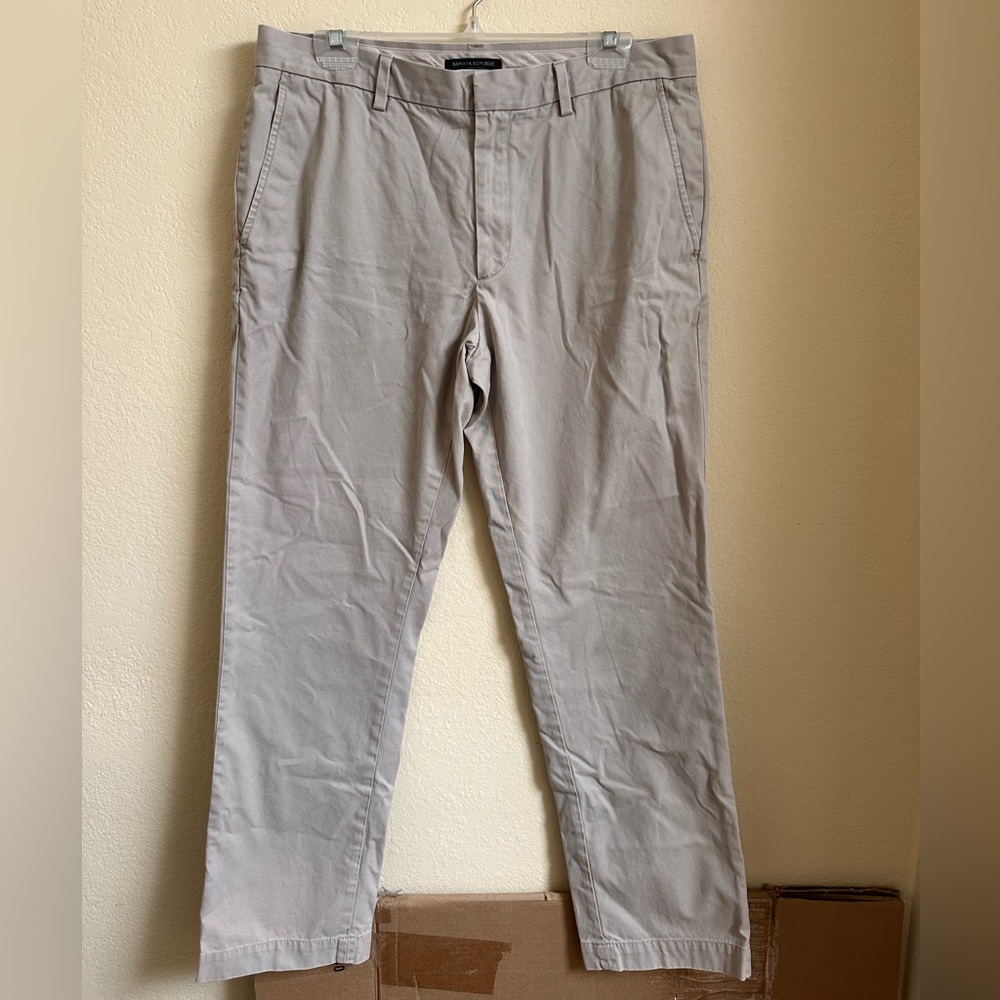 Men’s Banana Republic Aiden Chino 34x32